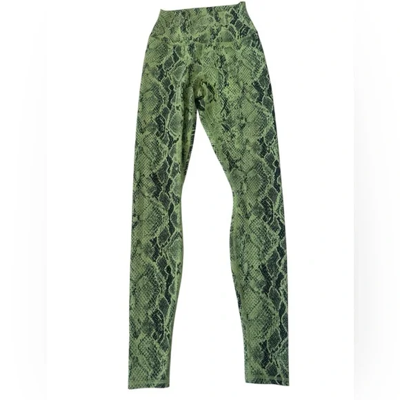 Alo Yoga High-Waist Vapor Green Snakeskin Leggings - Picture 6 of 9